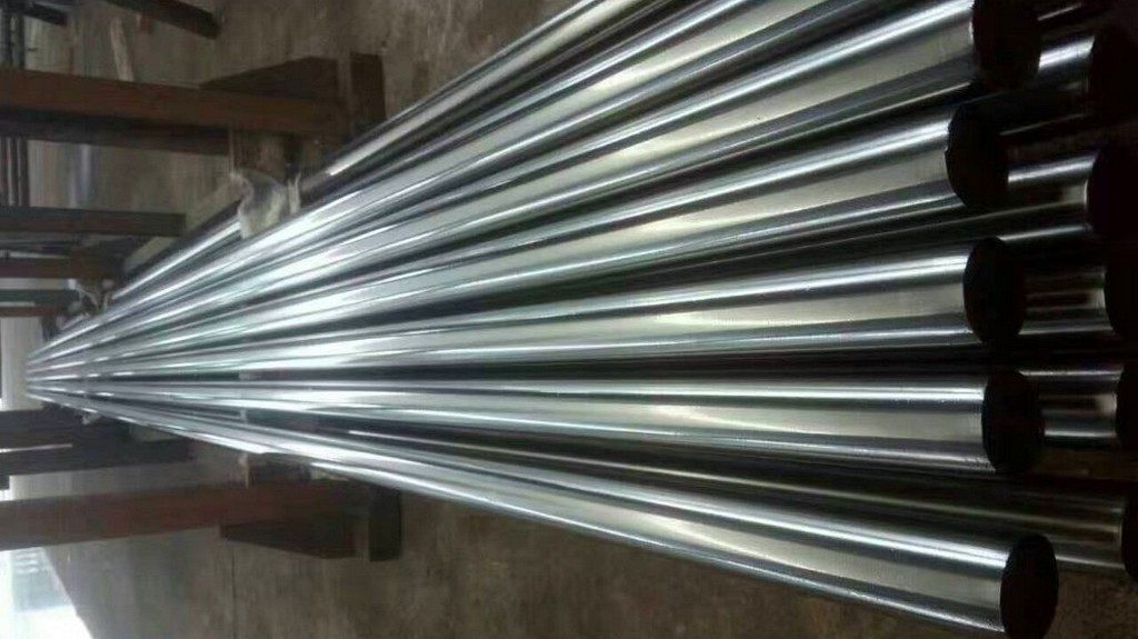 ASTM E23 Metalik Malzemelerin Çentikli Çubuk Darbe Testi