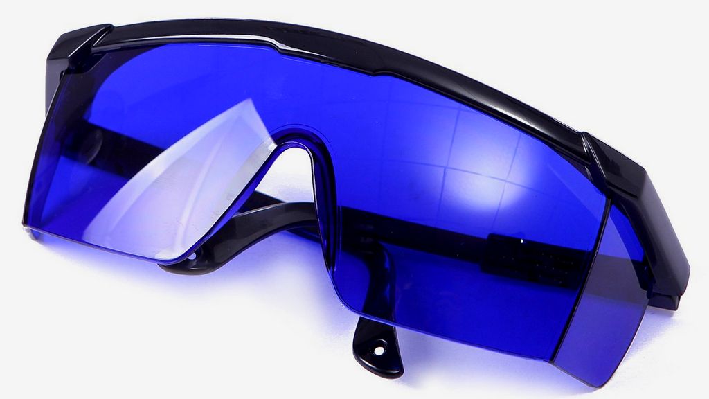 EN 207 Oprema za osebno zaščito oči - Filtri proti laserskemu sevanju in  zaščita za oči (laserske